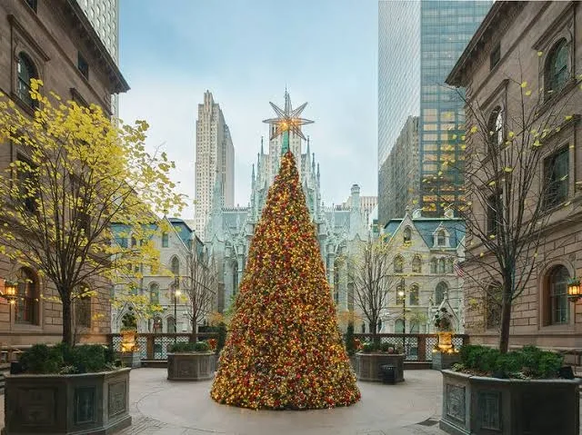 Christmas in NYC transportation